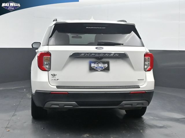 Certified 2020 Ford Explorer XLT w/ Equipment Group 202A RWD image 6