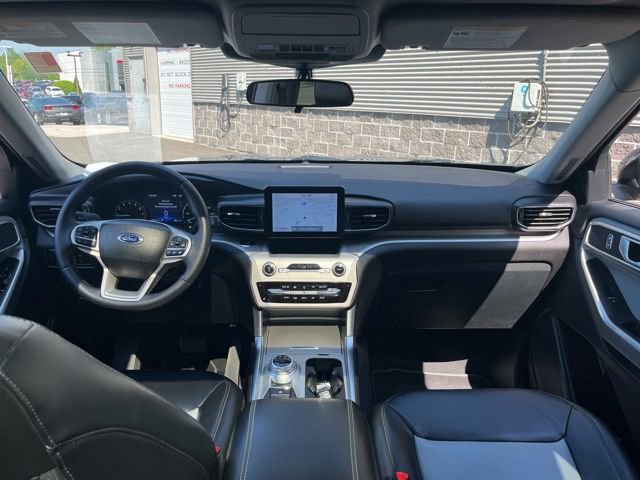 Certified 2023 Ford Explorer XLT w/ Equipment Group 202A AWD/4WD image 48