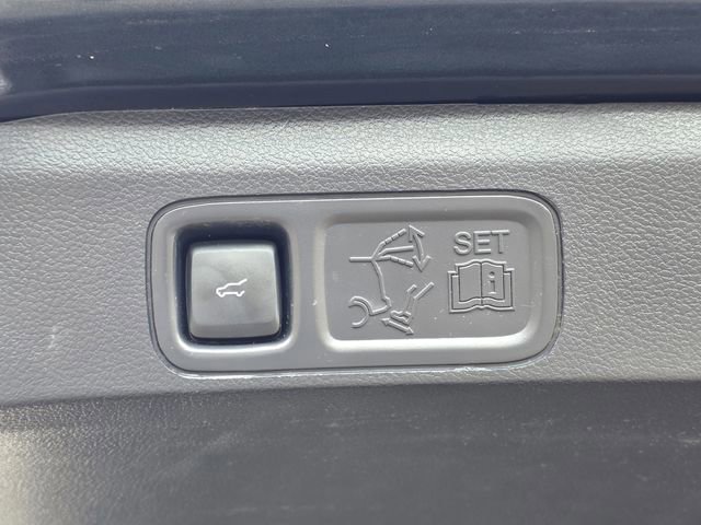 Certified 2023 Ford Expedition Platinum image 34