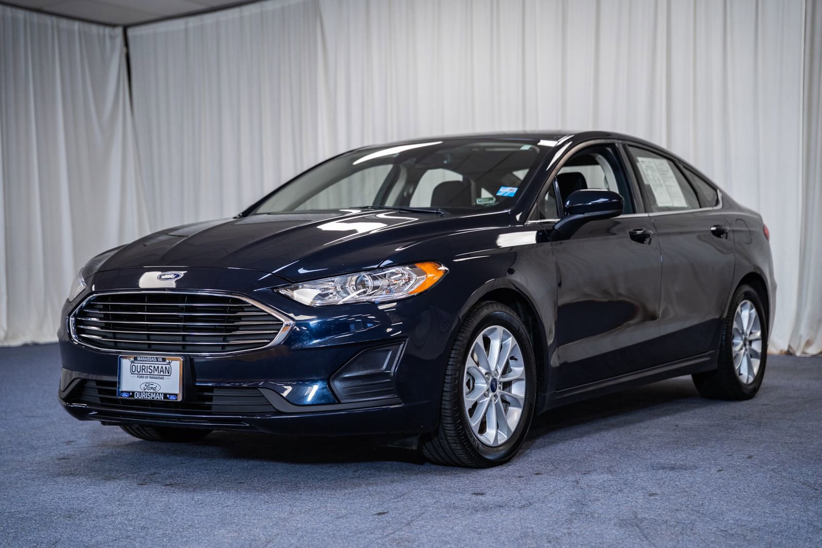 Certified 2020 Ford Fusion SE FWD image 3