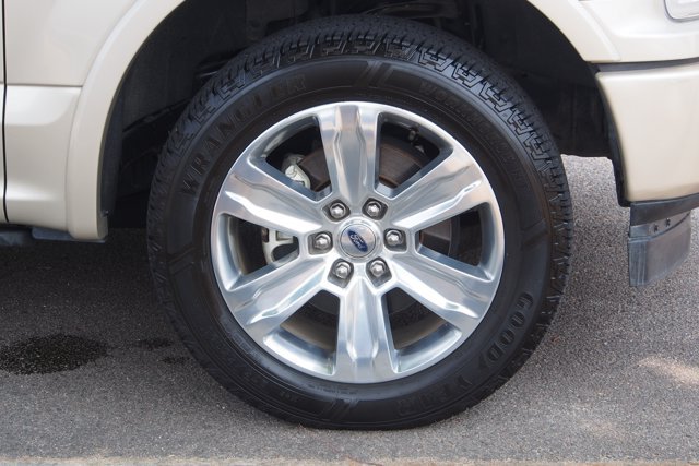 Certified 2018 Ford F150 Platinum w/ FX4 Off-Road Package AWD/4WD image 10