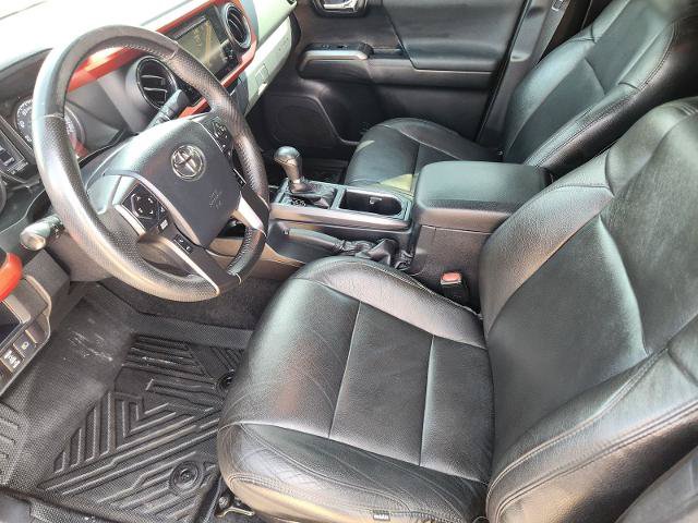 Used 2019 Toyota Tacoma TRD Off-Road RWD image 12