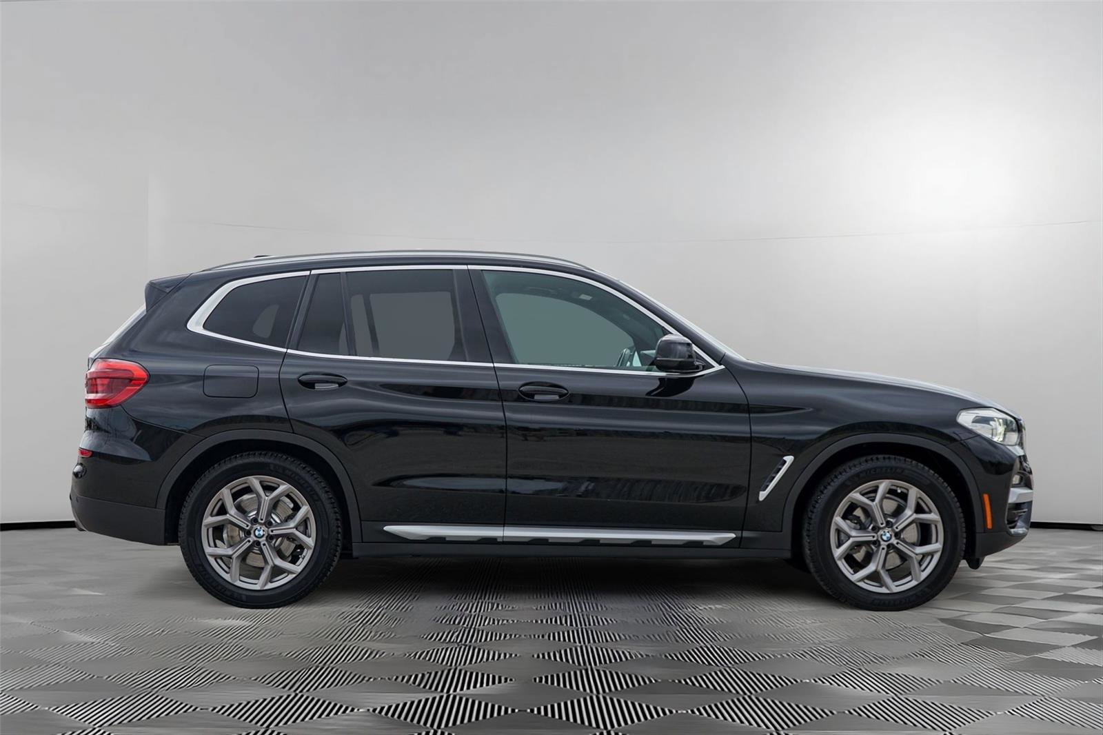 Used 2020 BMW X3 sDrive30i w/ Driving Assistance Package RWD image 4