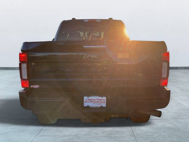 Certified 2022 Ford F350 Lariat w/ Black Appearance Package AWD/4WD image 6