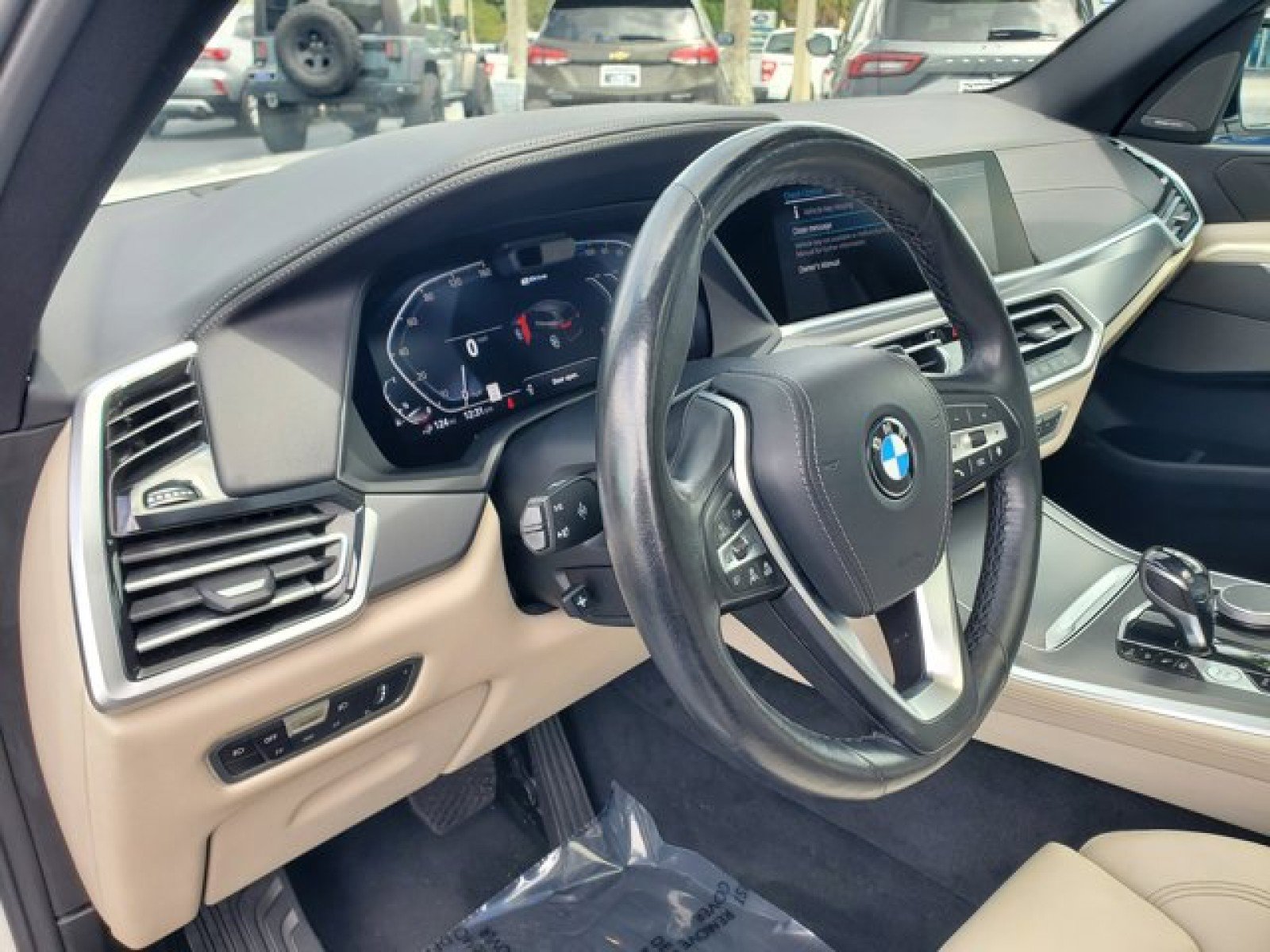 Used 2021 BMW X5 xDrive45e w/ Premium Package image 9