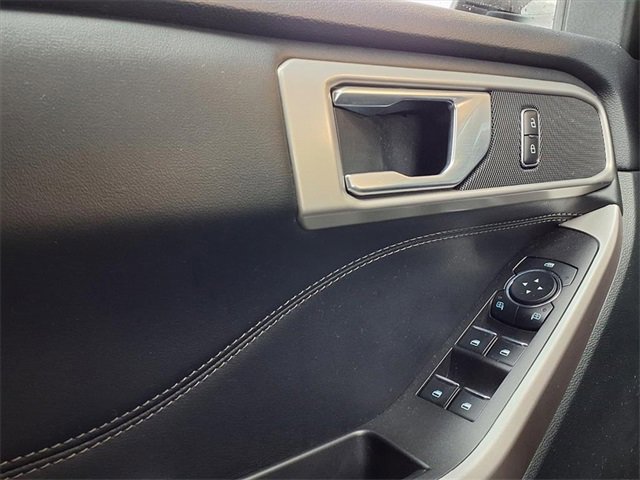 Certified 2023 Ford Explorer XLT image 26