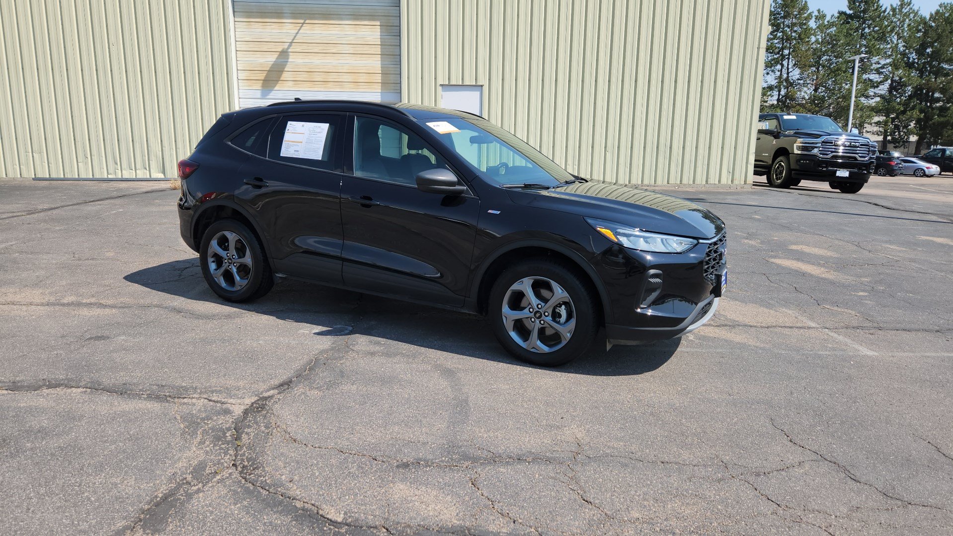 Certified 2025 Ford Escape ST-Line AWD/4WD image 13