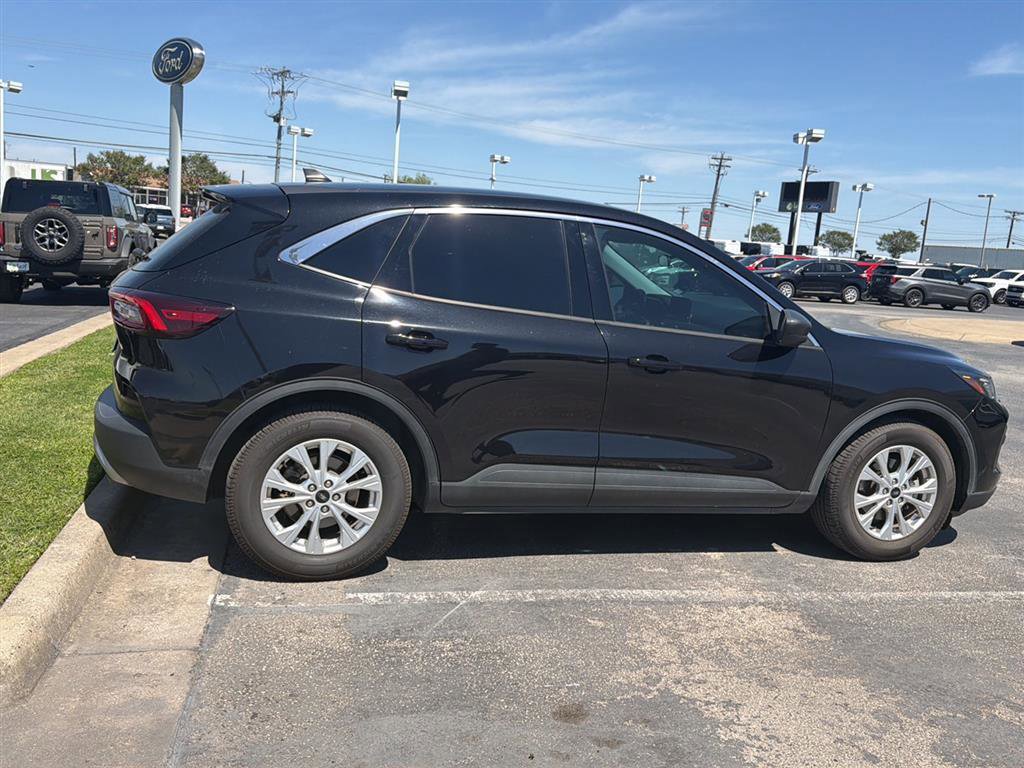 Certified 2023 Ford Escape Active image 4