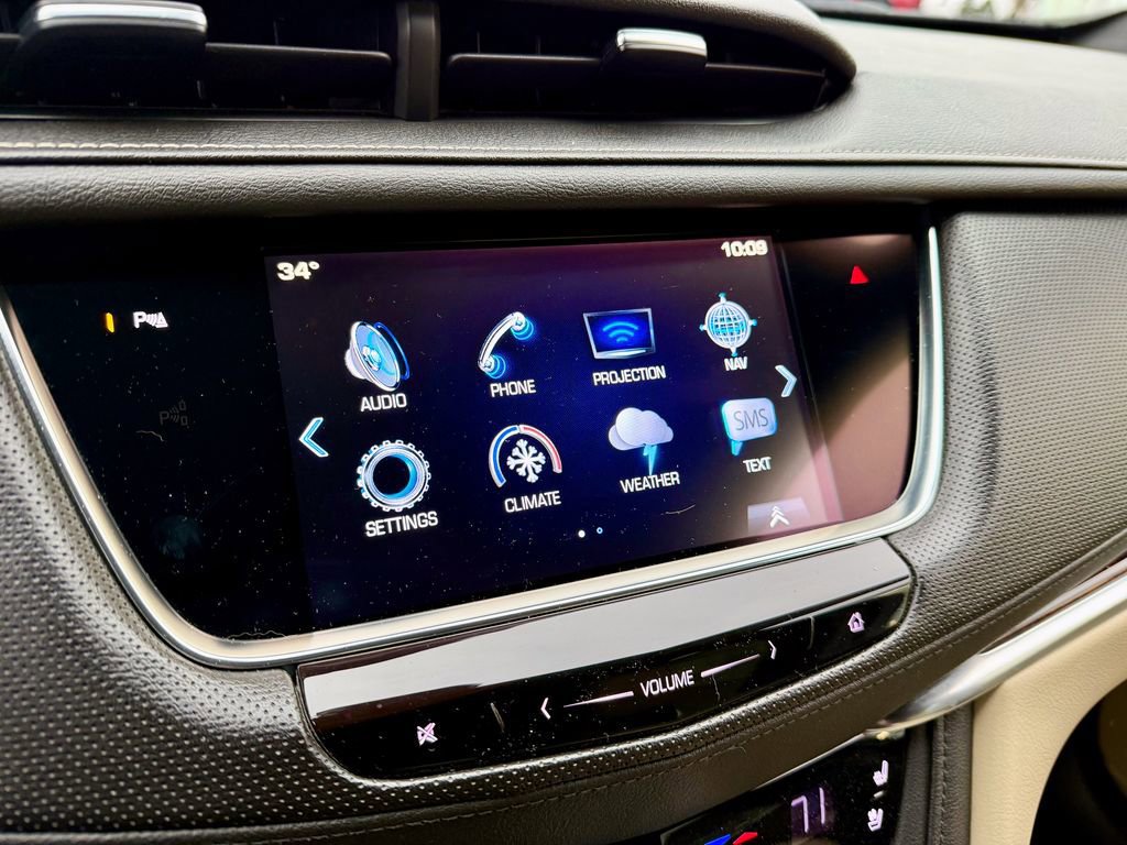 Used 2017 Cadillac XT5 Premium Luxury image 26