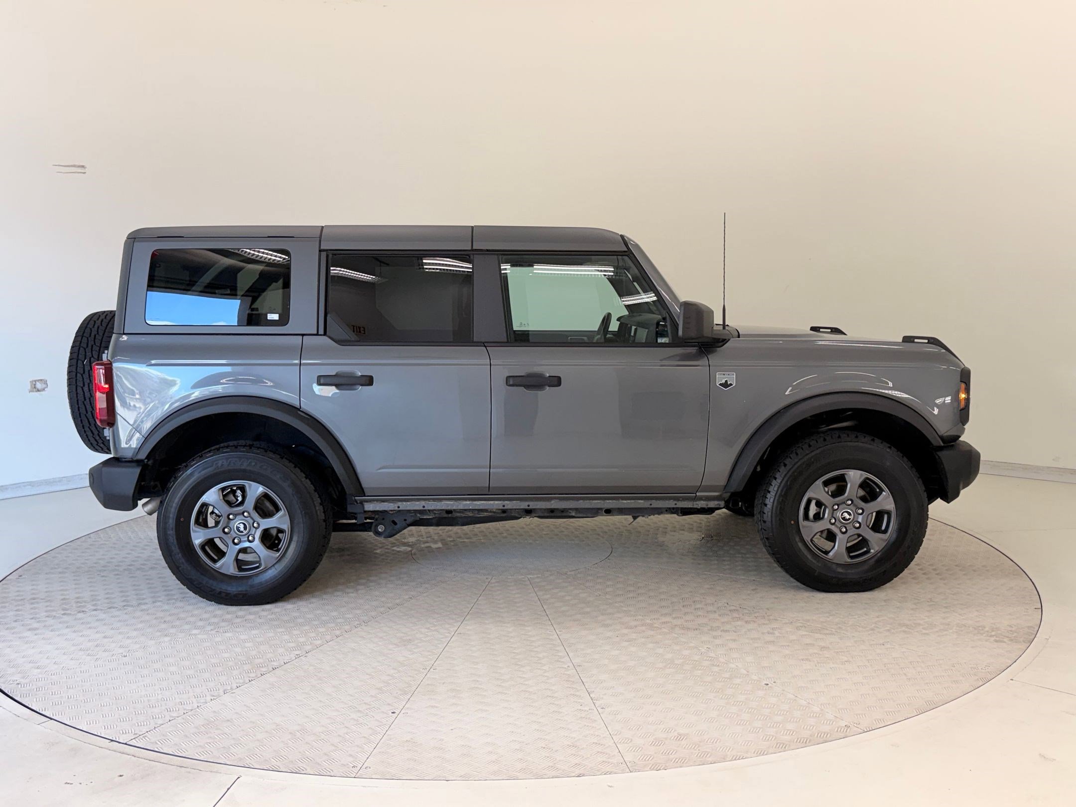 Certified 2025 Ford Bronco Big Bend image 6