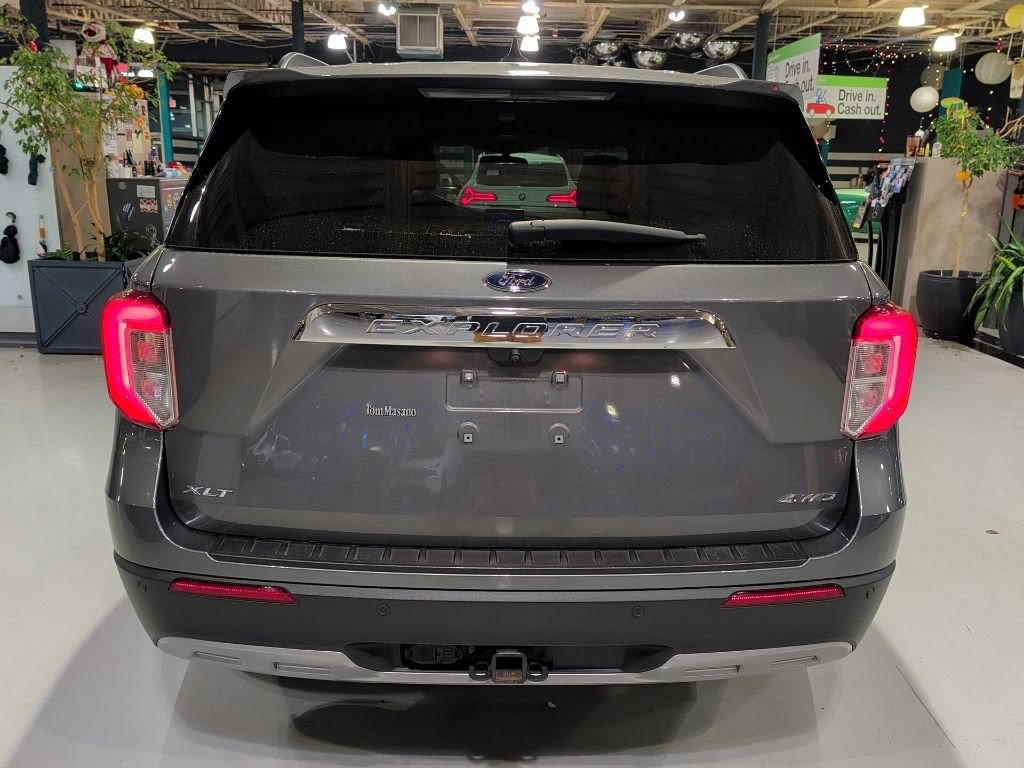 Certified 2023 Ford Explorer XLT w/ Equipment Group 202A AWD/4WD image 8