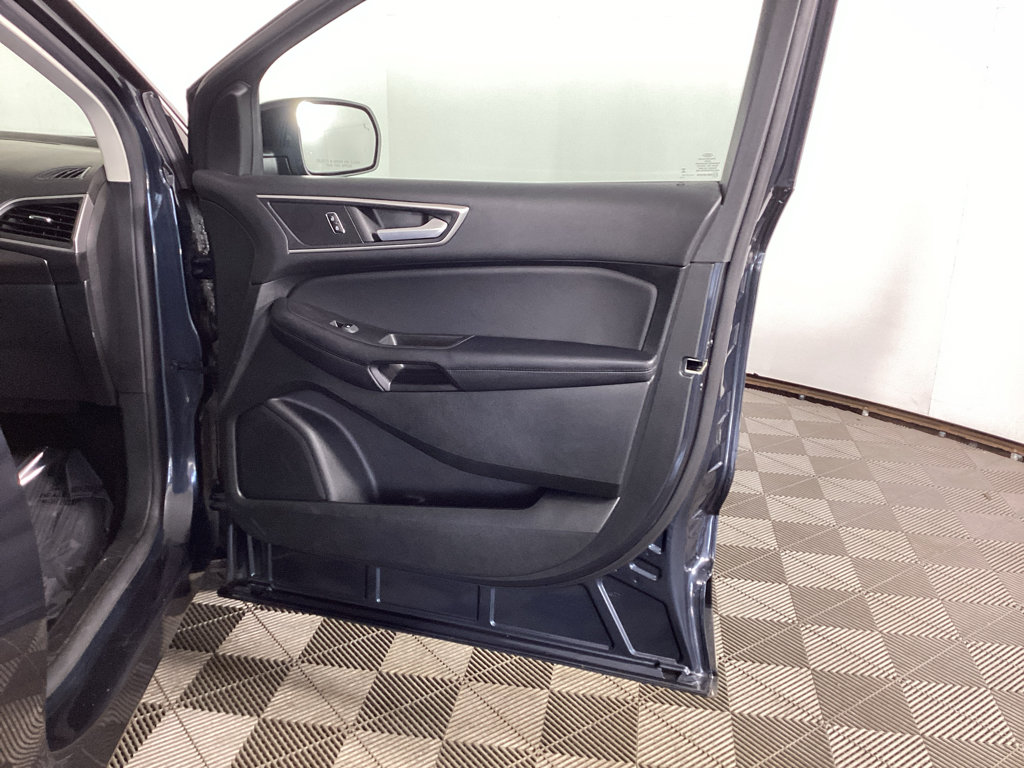 Certified 2023 Ford Edge SEL w/ Convenience Package AWD/4WD image 8