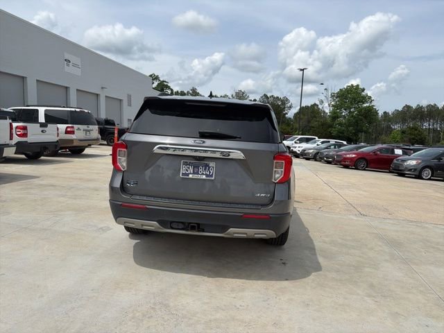 Certified 2021 Ford Explorer XLT w/ Equipment Group 202A AWD/4WD image 14