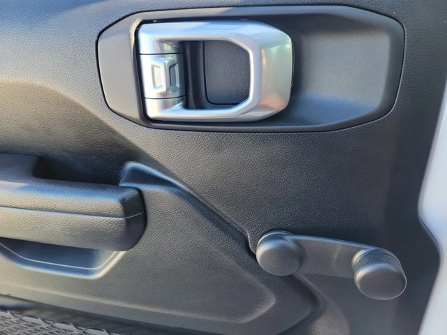 Used 2022 Jeep Gladiator Sport image 24