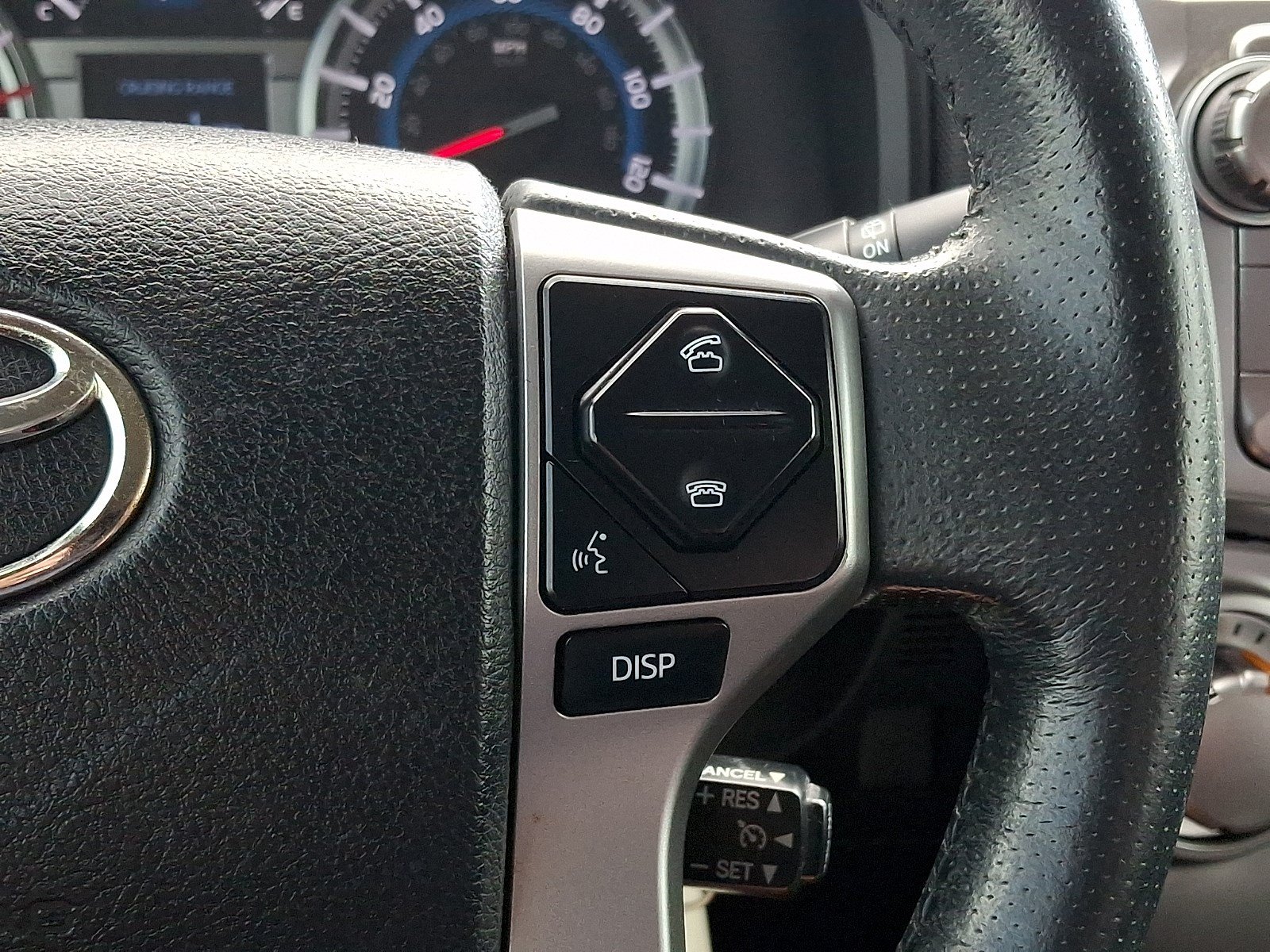 Used 2018 Toyota 4Runner SR5 RWD image 20