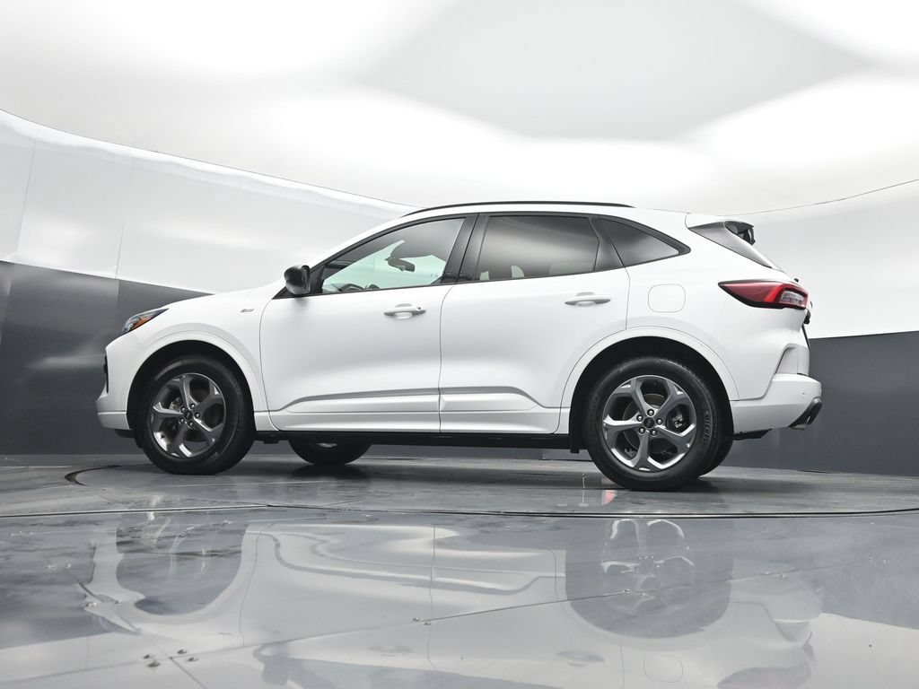 Certified 2023 Ford Escape ST-Line w/ Tech Pack #1 AWD/4WD image 51