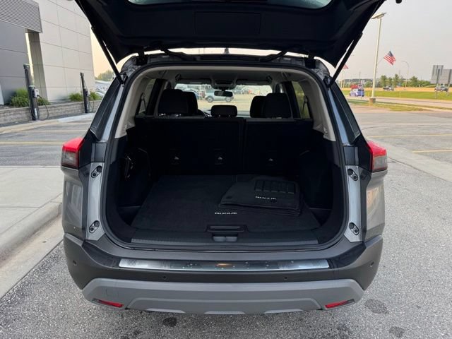 Used 2023 Nissan Rogue SV AWD/4WD image 36
