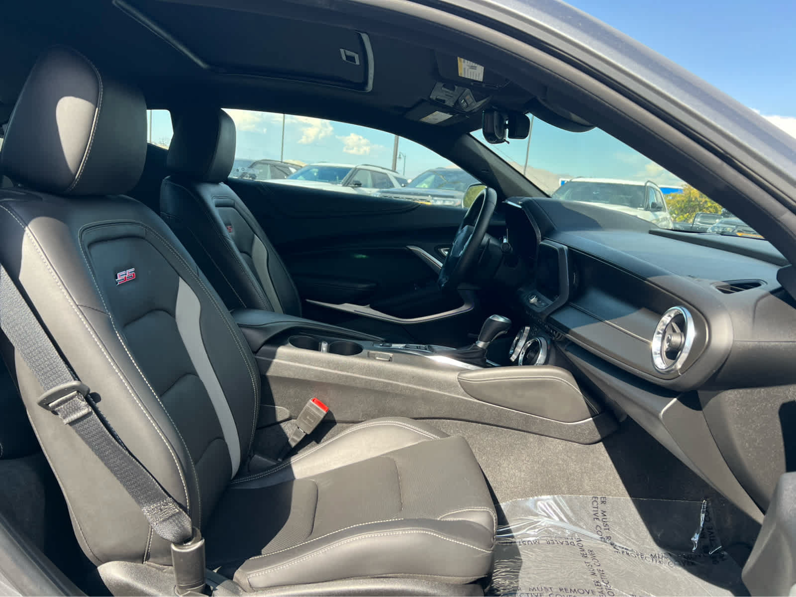 Used 2019 Chevrolet Camaro SS RWD image 17