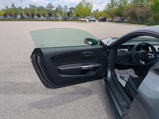 Certified 2022 Ford Mustang GT RWD image 13