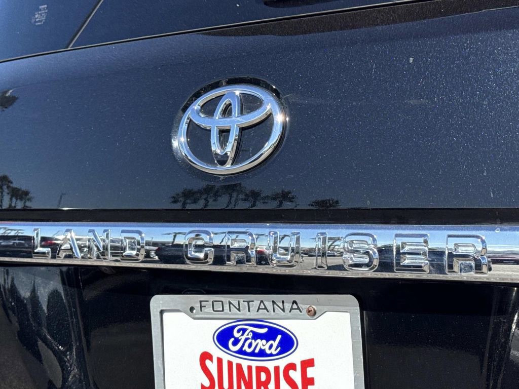 Used 2020 Toyota Land Cruiser image 27