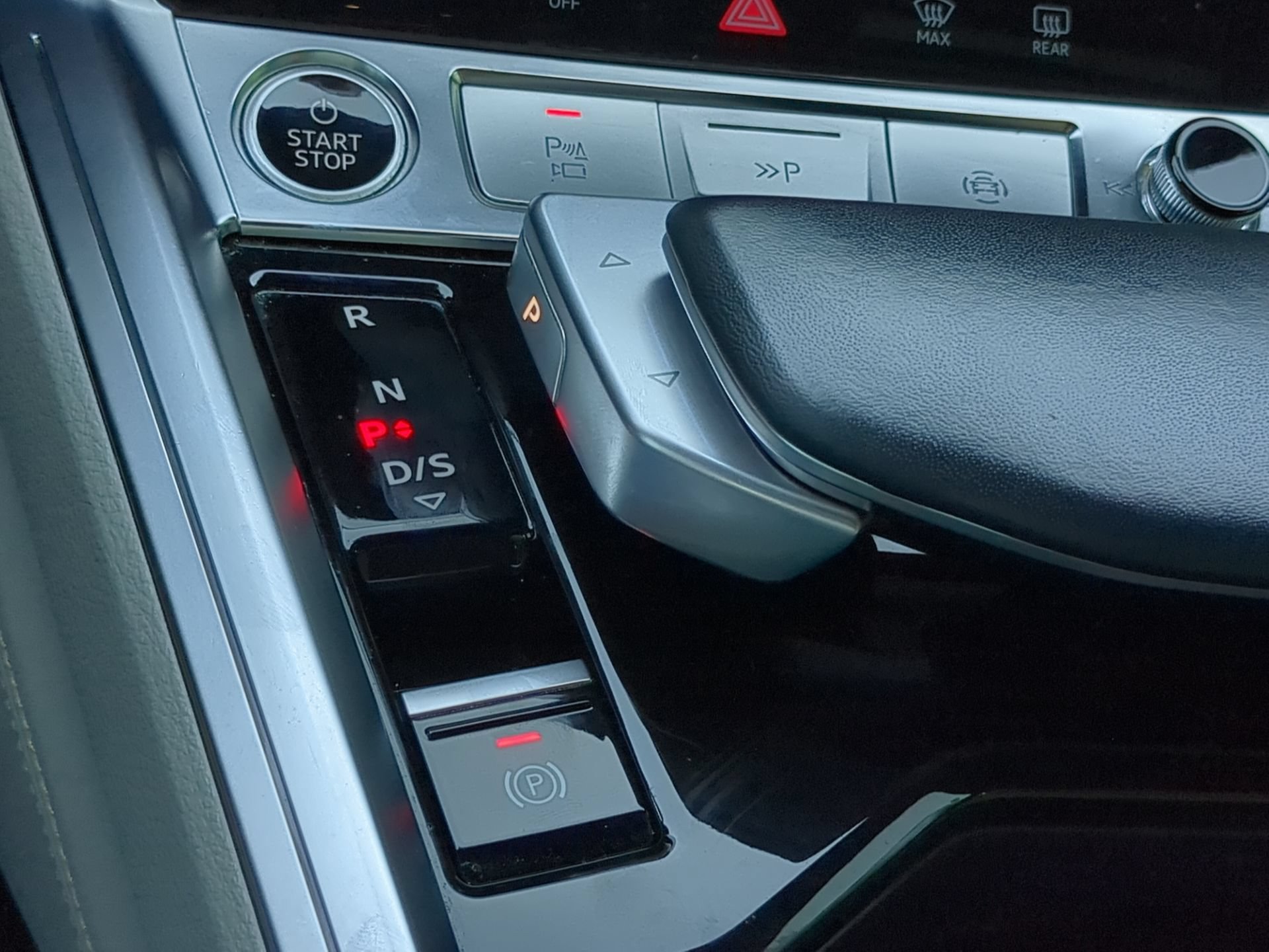 Used 2024 Audi Q8 e-tron Prestige AWD/4WD image 64
