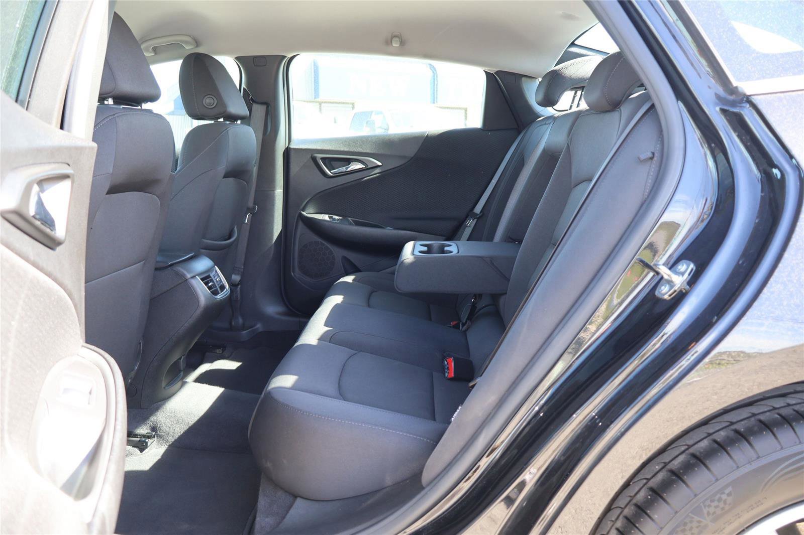 Used 2024 Chevrolet Malibu LT image 30