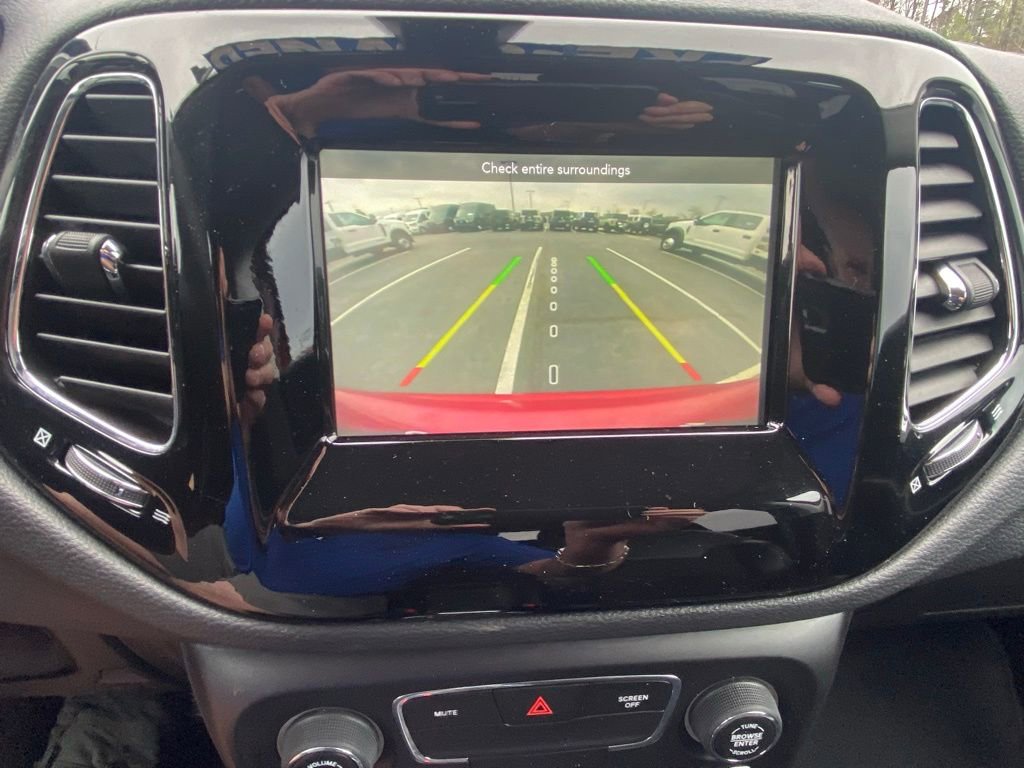 Used 2021 Jeep Compass Latitude image 16