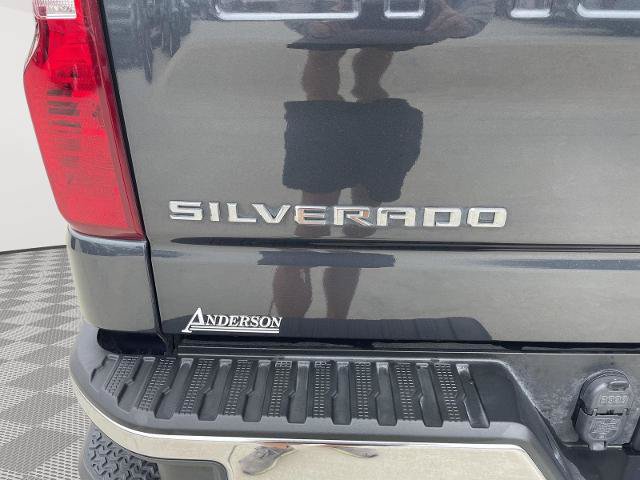 Used 2022 Chevrolet Silverado 1500 LT AWD/4WD image 38