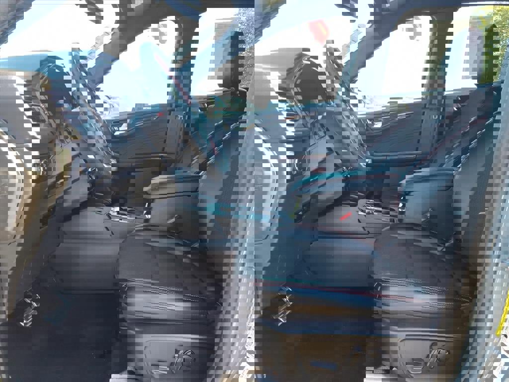 Certified 2023 Ford Escape ST-Line Elite image 25