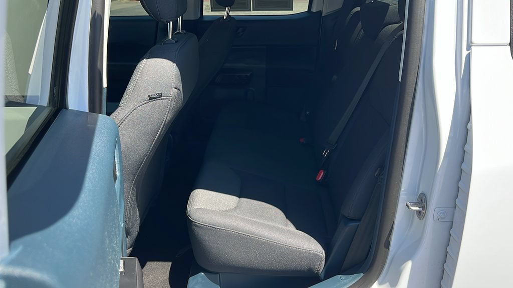 Certified 2025 Ford Maverick XL FWD image 10
