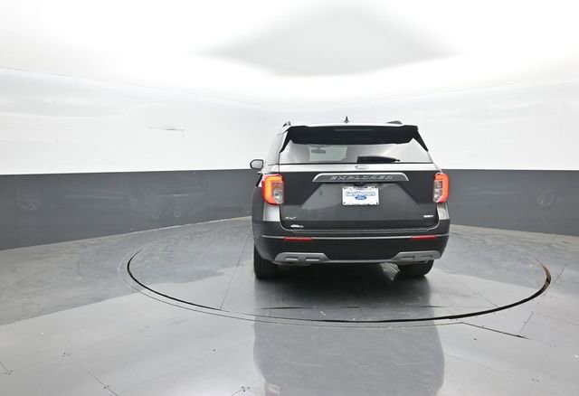 Certified 2020 Ford Explorer XLT w/ Equipment Group 202A AWD/4WD image 6