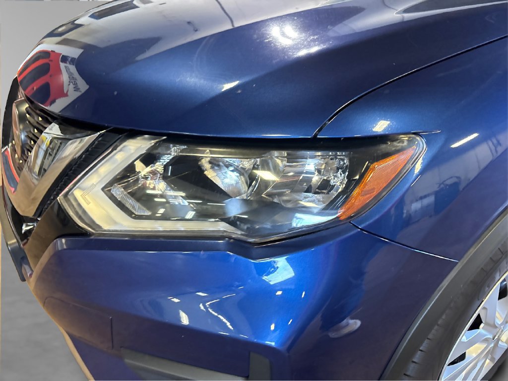Used 2018 Nissan Rogue S AWD/4WD image 19