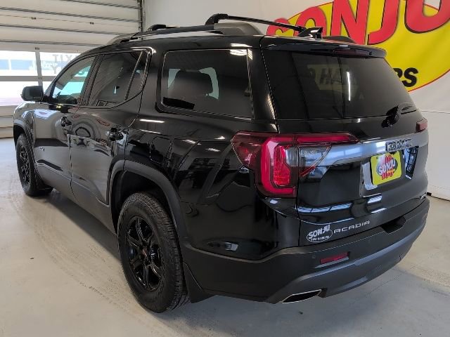 Used 2022 GMC Acadia AT4 image 3