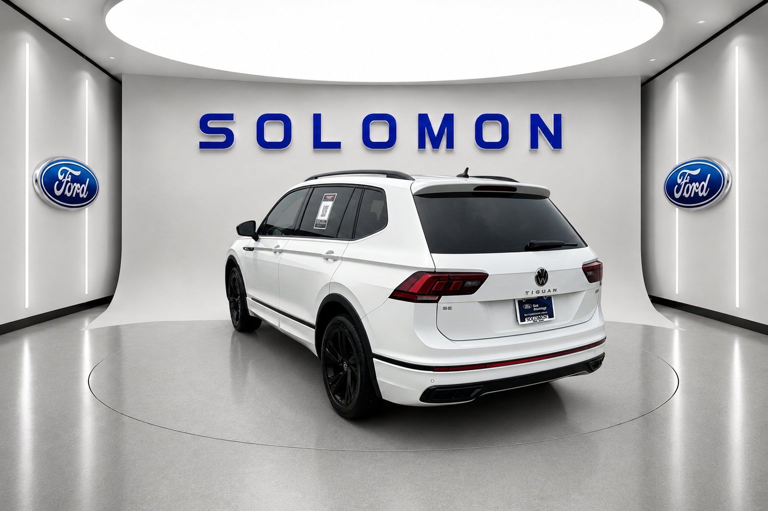 Used 2023 Volkswagen Tiguan SE R-Line FWD image 7