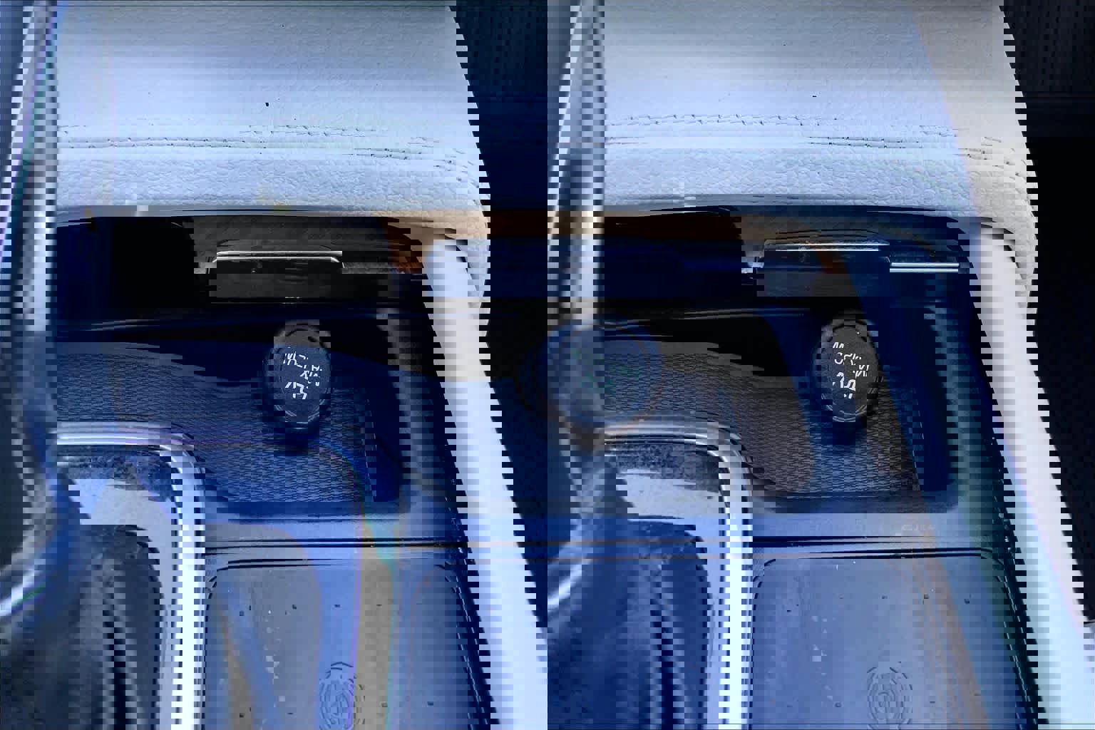 Used 2022 Volvo XC90 T6 Momentum w/ Advanced Package image 35