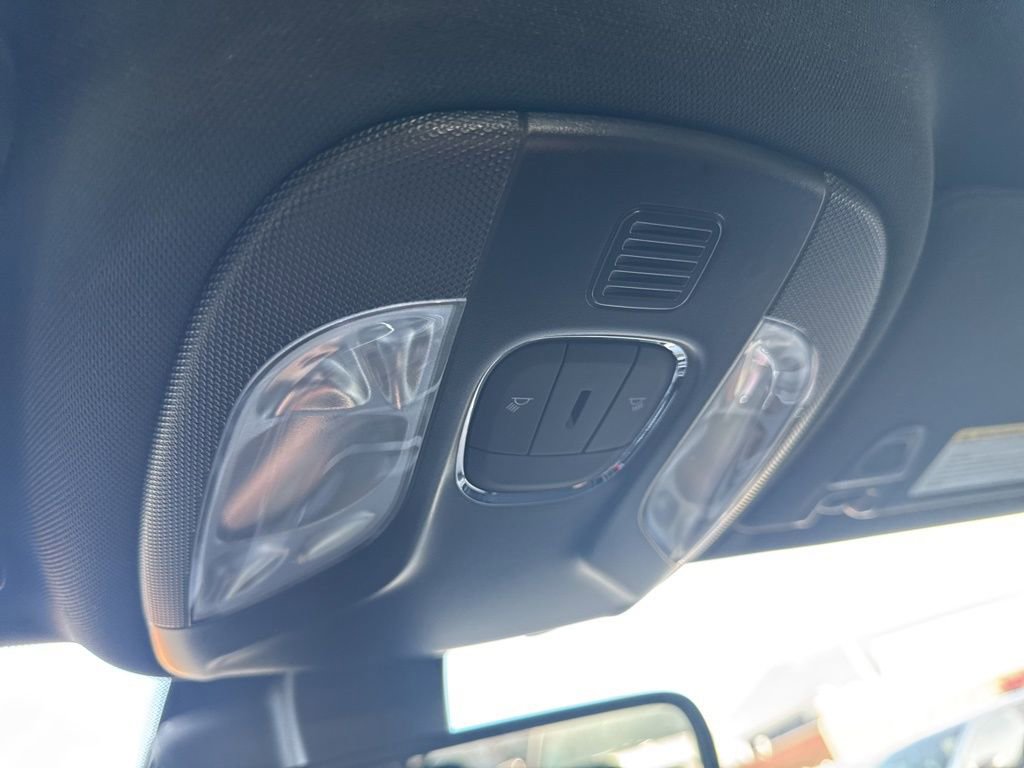 Used 2023 Jeep Compass Latitude image 26