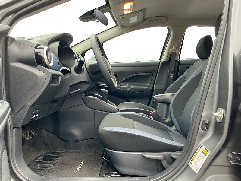 Used 2025 Nissan Versa SV FWD image 10
