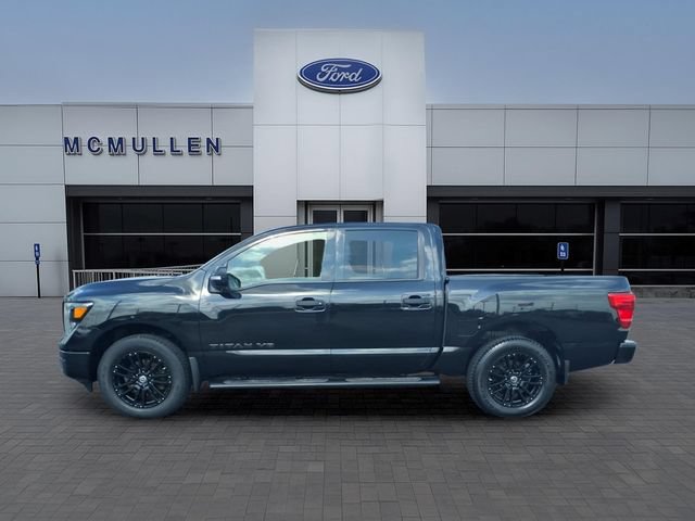 Used 2018 Nissan Titan SV w/ SV Convenience Package AWD/4WD image 8