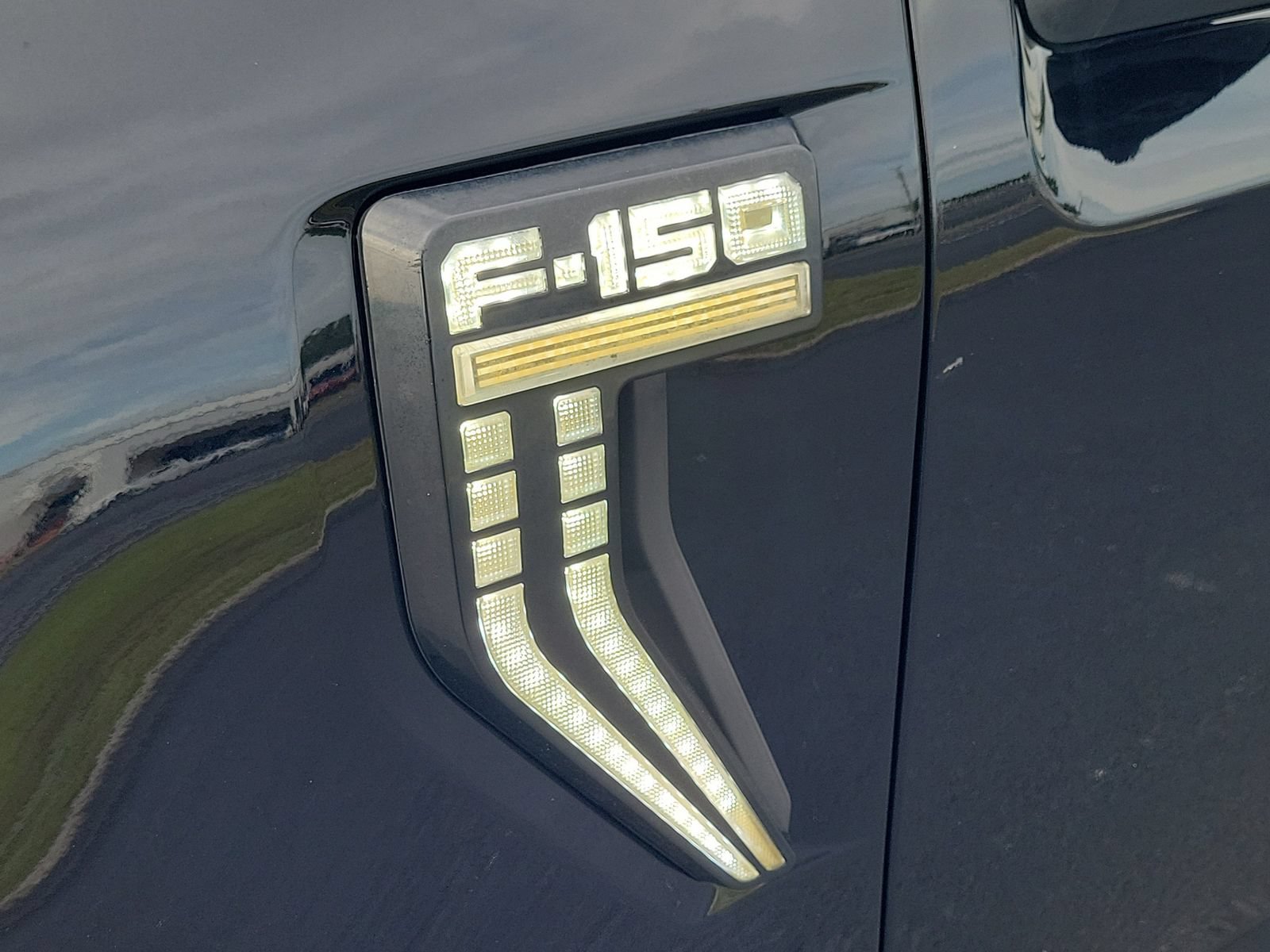 Certified 2021 Ford F150 Lariat w/ Equipment Group 502A High AWD/4WD image 8