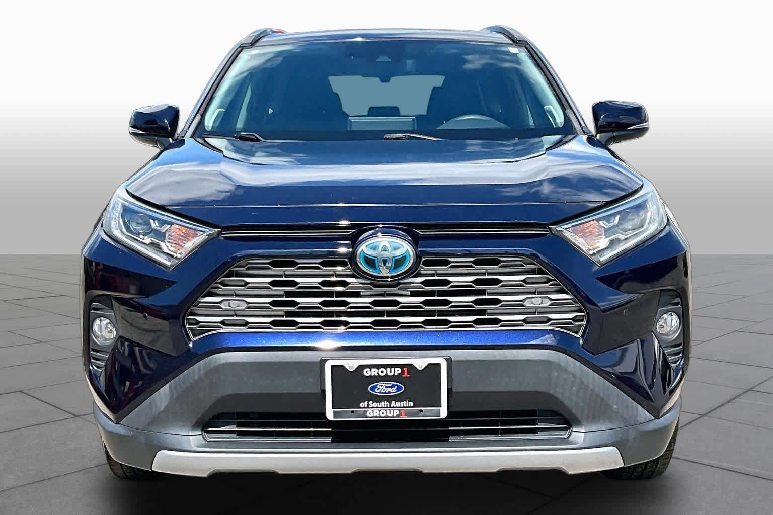 Used 2020 Toyota RAV4 Limited w/ Limited Grade Weather Package AWD/4WD image 4