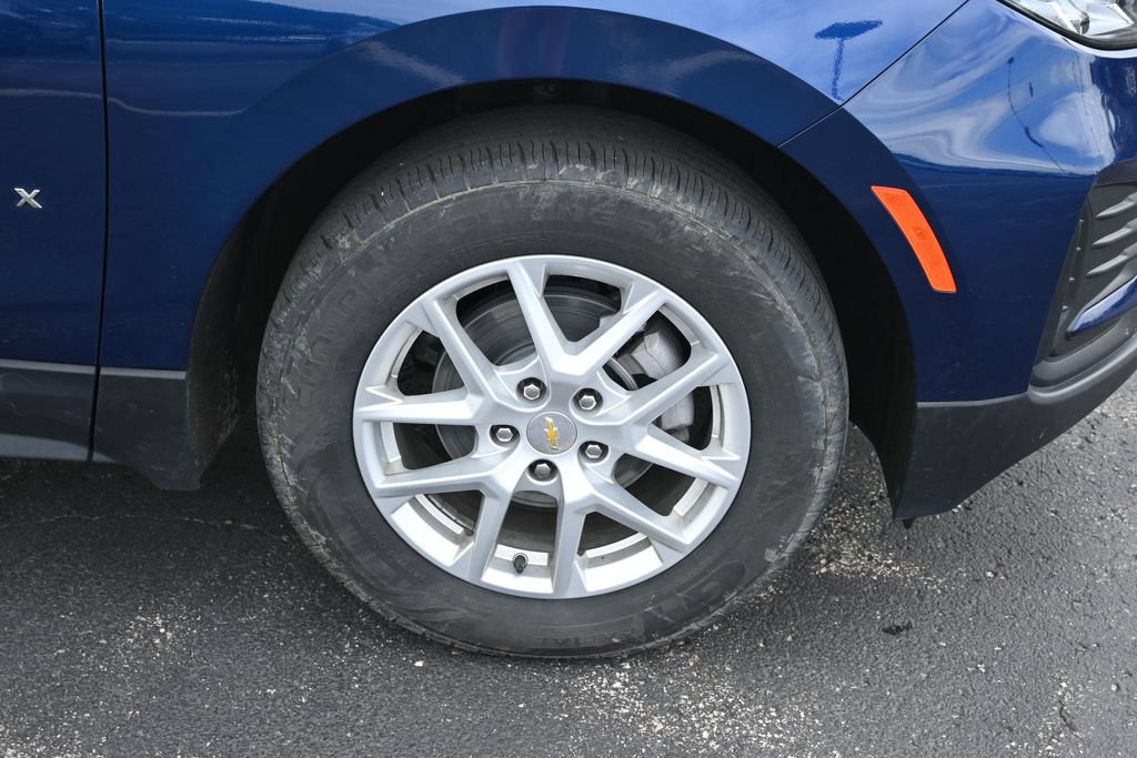 Used 2022 Chevrolet Equinox LS AWD/4WD image 17