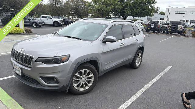 Used 2019 Jeep Cherokee Latitude w/ Popular Appearance Group