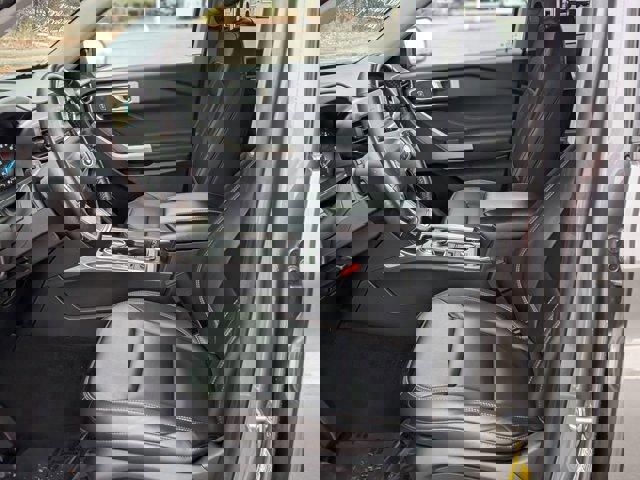 Certified 2023 Ford Explorer XLT w/ Equipment Group 202A image 15