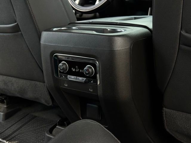 Used 2022 Chevrolet Tahoe Z71 w/ Luxury Package image 49