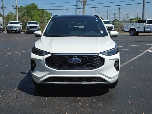 Certified 2023 Ford Escape ST-Line Select AWD/4WD image 9