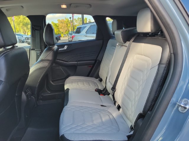 Certified 2023 Ford Escape Platinum w/ Premium Technology Package AWD/4WD image 27