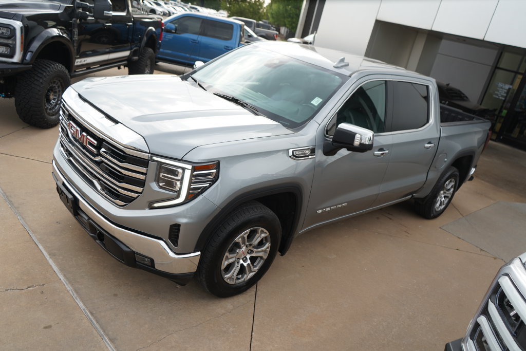 Used 2024 GMC Sierra 1500 SLT RWD image 15
