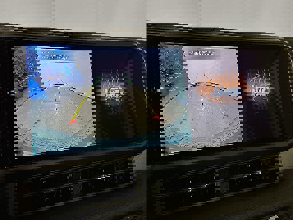 Used 2024 Jeep Wrangler Willys image 29