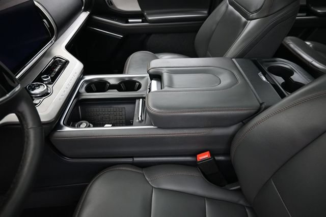 Certified 2025 Ford Expedition Active AWD/4WD image 27