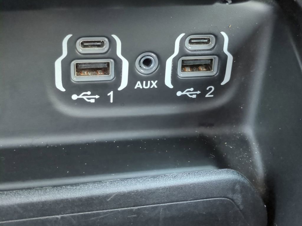 Used 2019 RAM 2500 Limited image 23